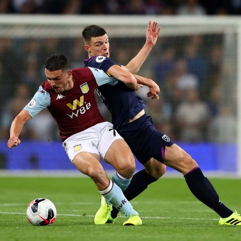 10-man West Ham hold Villa to 0-0 draw