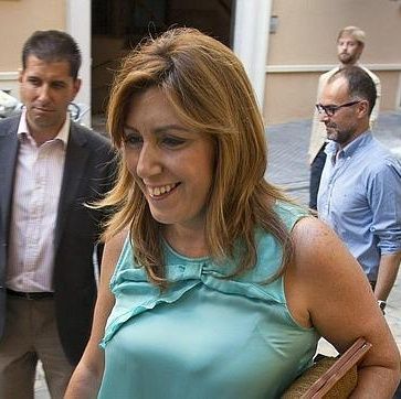 Susana Díaz plantea adelantar elecciones