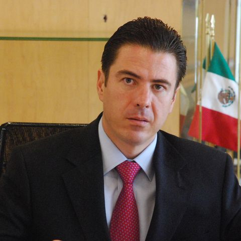 Hacienda investiga a funcionarios relacionados con García Luna