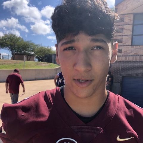 Milano QB Chris Vasquez