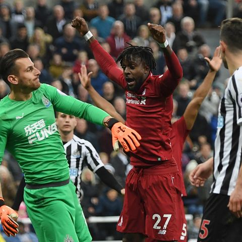 Liverpool keep title hopes alive