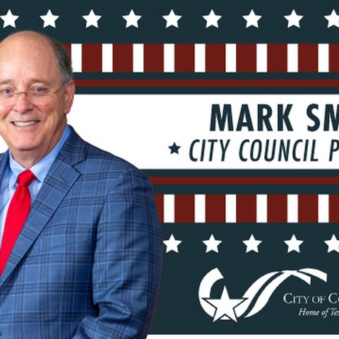 College Station city councilman Mark Smith visits The Infomaniacs
