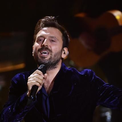 Sanremo 2022: ospite all'Ariston anche Cesare Cremonini. Parliamo del filo che unisce lui è Lucio Dalla, fino ad arrivare al brano "Futura".