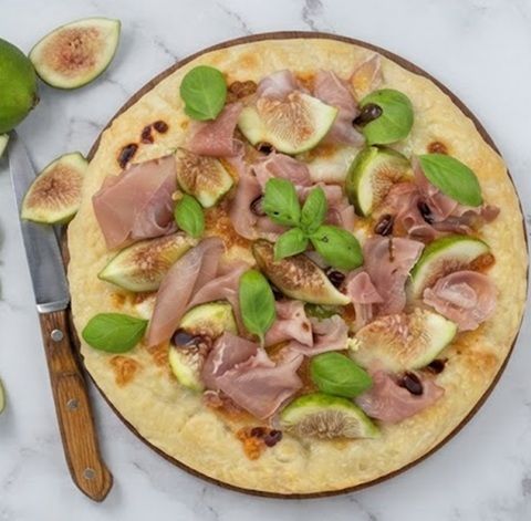 Pizza con fichi e prosciutto