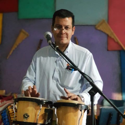 Hector Coronado, Cantate