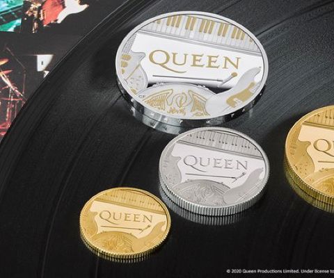 I QUEEN compaiono sulle monete britanniche. Intanto, noi ricordiamo un loro singolo del 1976….