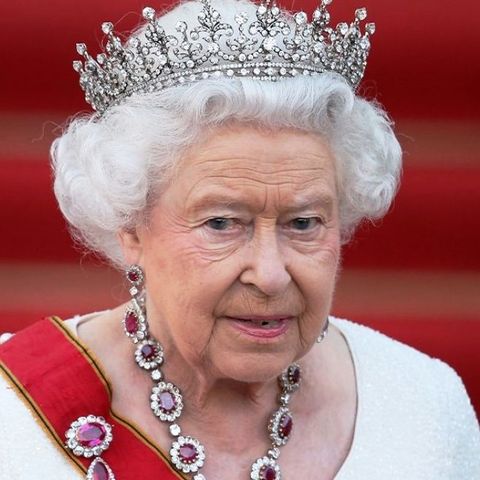 Le ragioni del fascino della monarchia inglese