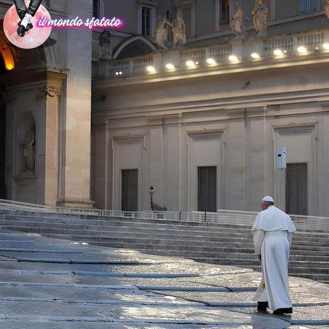 Francesco: il Papa senza corona