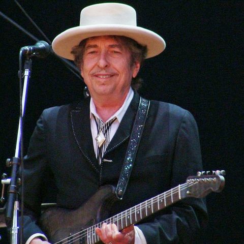 Puntata dedicata a Bob Dylan, in occasione dei suoi 80 anni compiuti lo scorso 24 maggio.