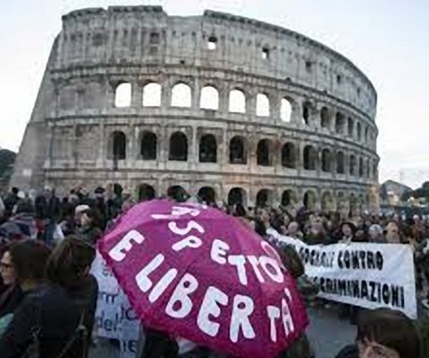 MondoRoma - Roma contro la violenza sulle donne e contro la tratta