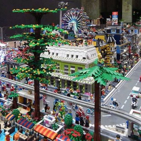 #sumirago Tragedia nel mondo dei Lego