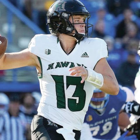 Brayden Schager Quaterback of The University of Hawaii