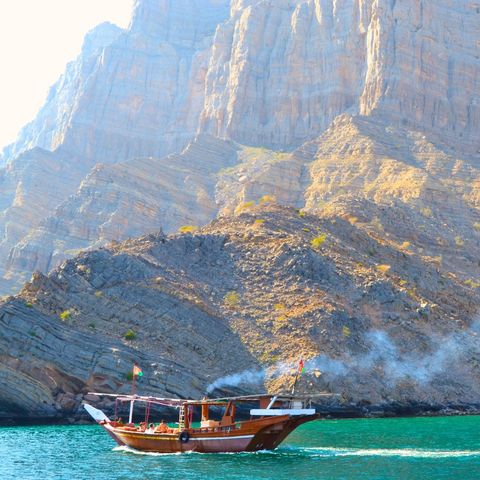 Tre volti dell'Oman: canyon, fiordi e oasi