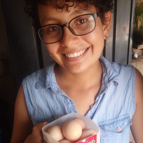 Adriana Dimate, Huevos Geo
