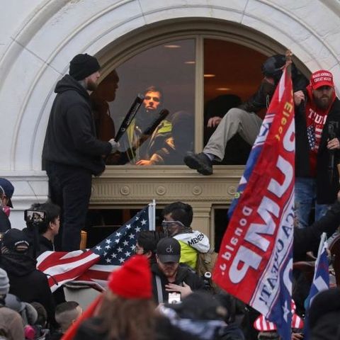 House Votes to Impeach Trump for Inciting Capitol Riots