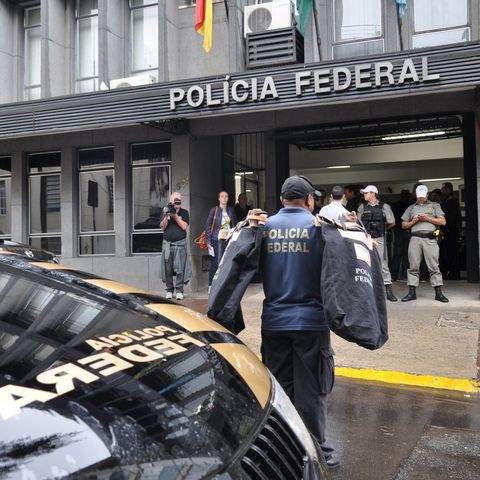 Polícia Federal prende quadrilha que fraudava INSS pela internet