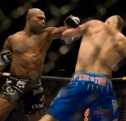 Vault: Beatdown After The Bell UFC 71 'Liddell v. Jackson'