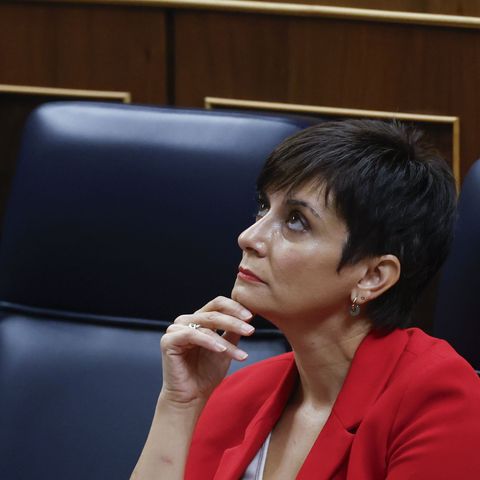 Prensa económica: El PSOE da otro paso en el destrozo del mercado de la vivienda