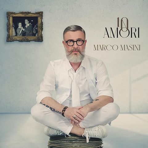 Marco Masini. Il 18 settembre il cantautore ha compiuto 60 anni e, dopo 7 anni, torna con un nuovo album: "10 Amori" in uscita il 4 ottobre.