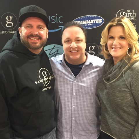 WRWD's Party Marty Mitchell Chats With Garth Brooks