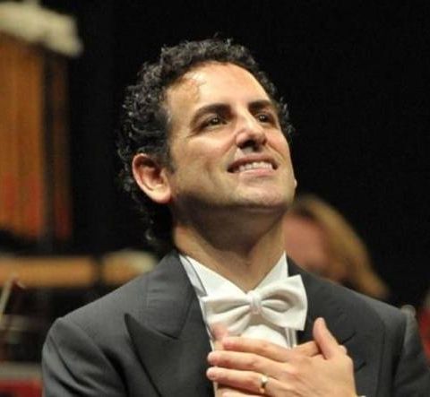 Tutto nel Mondo è Burla Stasera all'Opera - Recital di Juan Diego Florez