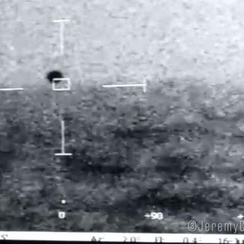 New UFO Video Splasing Into The Ocean with Rich Simpson & Pilot Matt