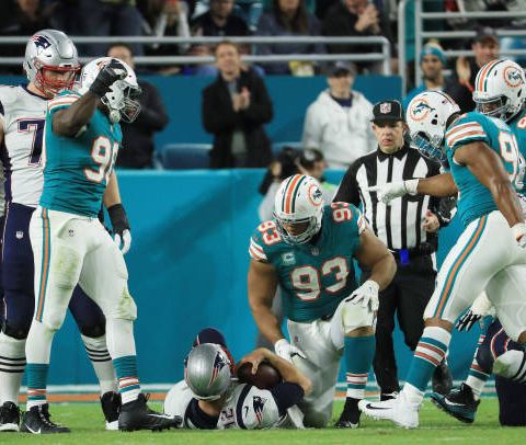 Football 2 the MAX:  Miami Dolphins Upset Patriots, Playoff Scenarios, NFL Week 14 Recap