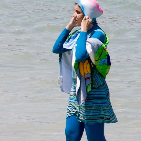 I gelsomini del Maghreb - Tunisia, tra bikini e burkini