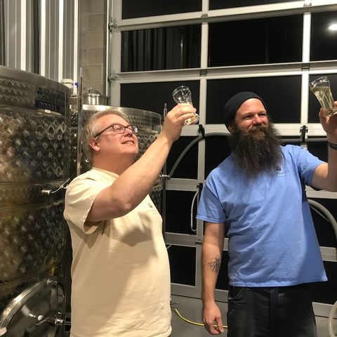 7-16-19 Mike Fagan and DJ Kurtz - Honnibrook Meadery - amazing session meads