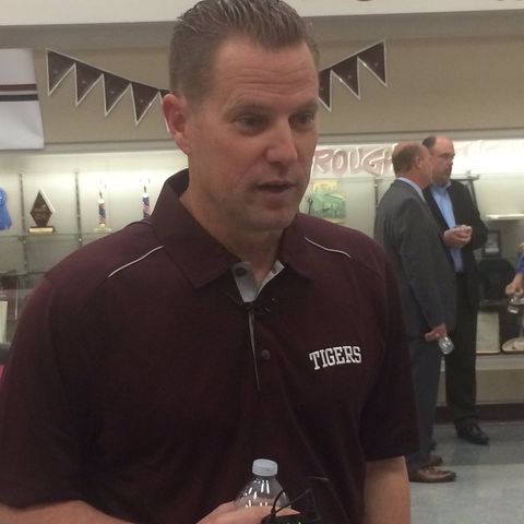 A&M Consolidated Coach Lee Fedora: Pine Tree Preview