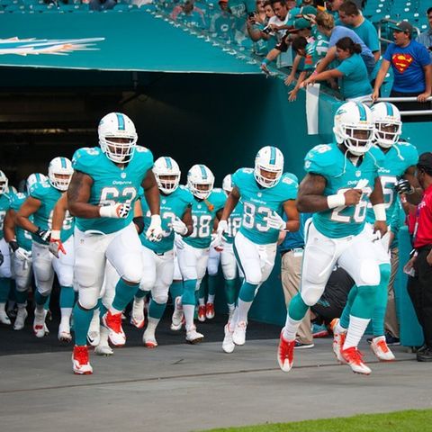 Dolphin Talk Daily: “The Big O” Orlando Alzugarary from 560 WQAM joins us to talk all things Miami Dolphins and the upcoming draft.