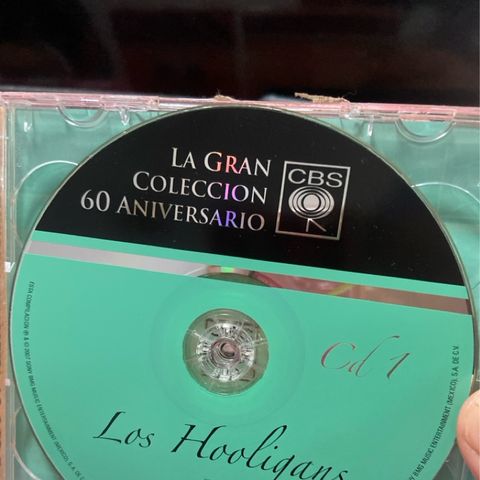 PAM 2.17 Los Hooligans