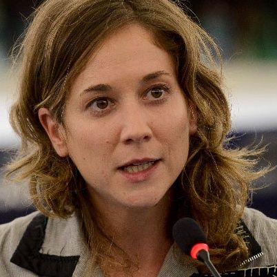 Marina Albiol nos descubre el CETA recién aprobado. #LaCafeteraUnionEuroCETA .-
