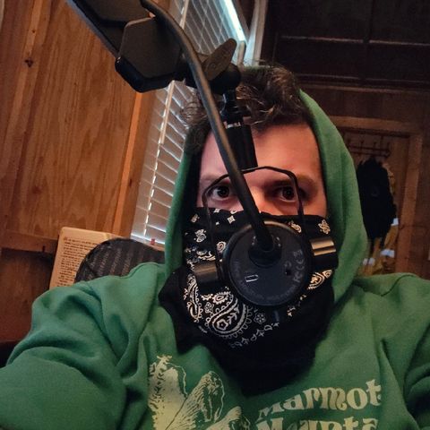 ImhoodieS3E1.mp3