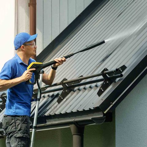 Top Roof Cleaning Services In Texas | Fully Involved Pressure Washing, LLC