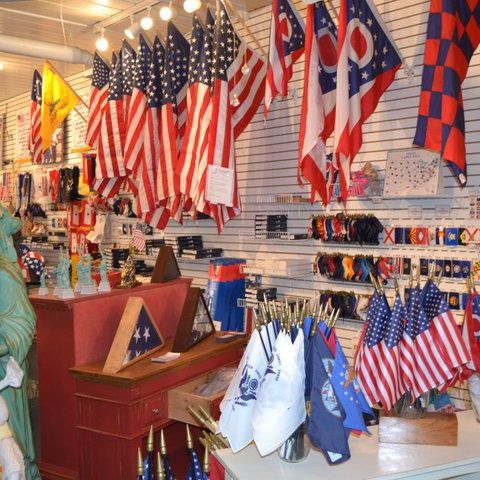 Where to buy flags in Philadelphia – your guide to choose the right manufacturer