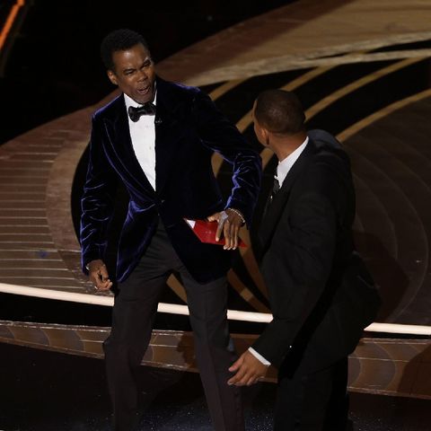 It's a Distraction!!!! Will Smith vs Chris Rock