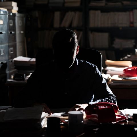 NIGHT TIME UAP WEIRD DESK