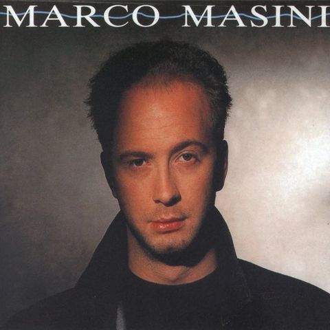 Parliamo di Marco Masini, ricordando gli inizi della carriera e la hit "Vai con lui", estratta dal suo album di debutto del 1990.