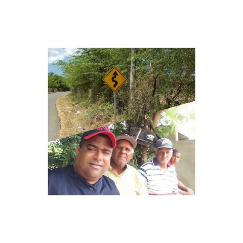 Rotulan carretera de La Caya