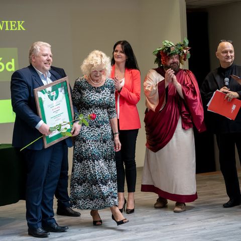 ”Po prostu człowiek- prezentacje”- audycja dokumentalna Cezarego Galka w niedziele po 9.00