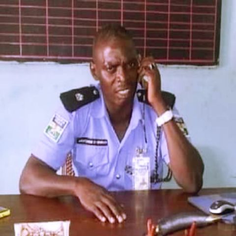 NIGERIA: Police Brutality Again ! JAMZ F.M GM, Don Tee Assaulted  By DPO In Ibadan