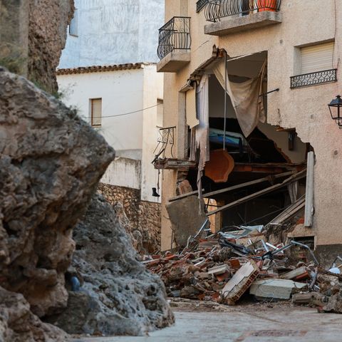 Entrevista a una vecina de Utiel: "Seguimos sin cobertura para decir que estamos bien"