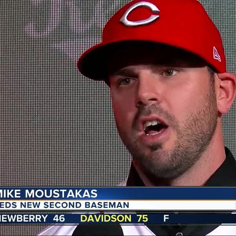 Cincinnati Reds Weekly: Will Mike Moustakas work at second base?