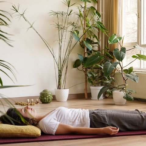 Uykuya Geçişi Kolaylaştırmak için Yoga Nidra