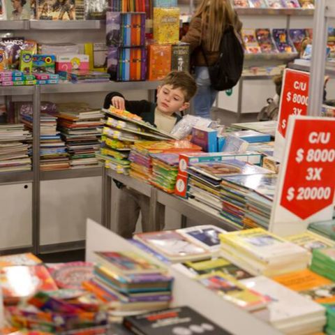 Radioactivos - Feria del Libro Infantil y Juvenil - Roberto Argüello