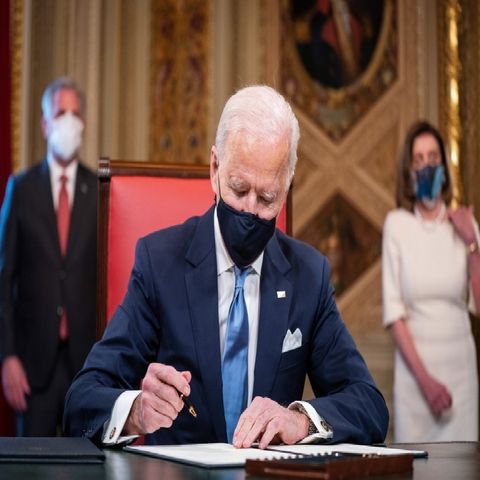 El presidente estadounidense, Joe Biden, firmó decreto para detener la construcción del muro