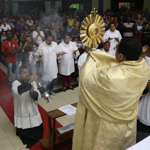 Pregacão do Padre Osvaldo Lopes / missa CORPUS CHRISTI - 2016
