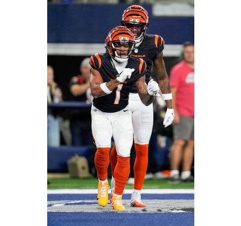 NFL Monday Night Scoreboard Update December 9th, 2024