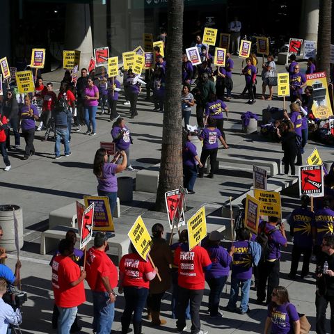 #Fightfor15 Protests Take Place Nationwide